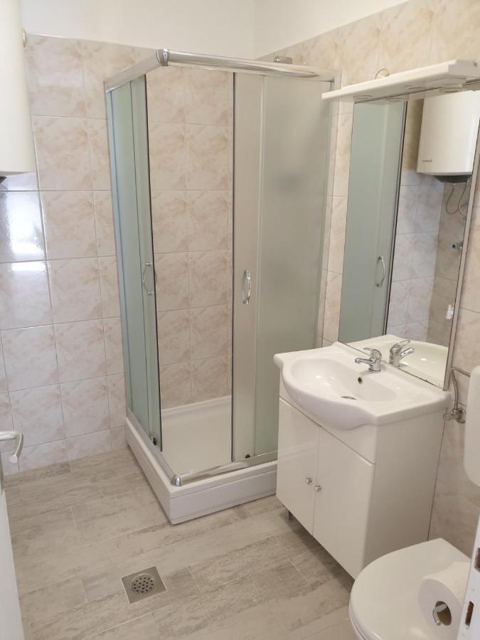 Apartman P-E Pula Exterior photo